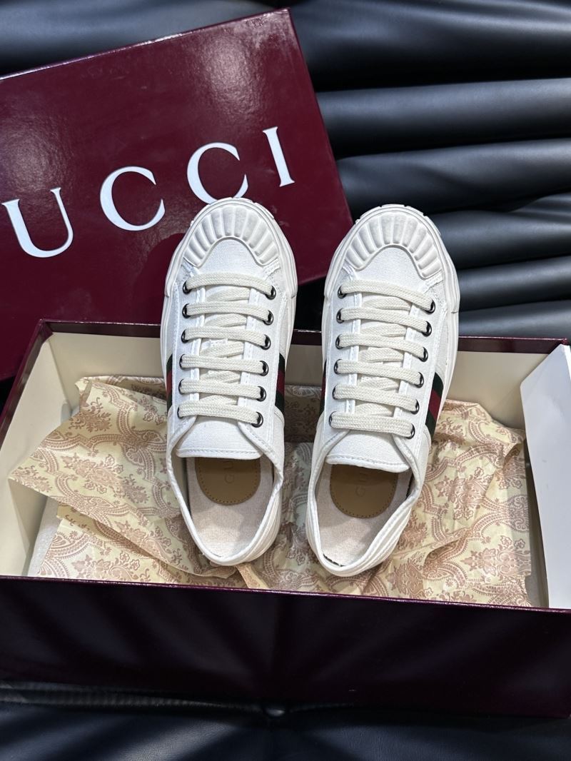 Gucci Low Shoes